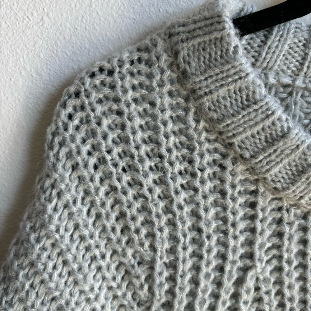 Universal Thread | Light Blue Knit Sweater - Picture 5 of 8